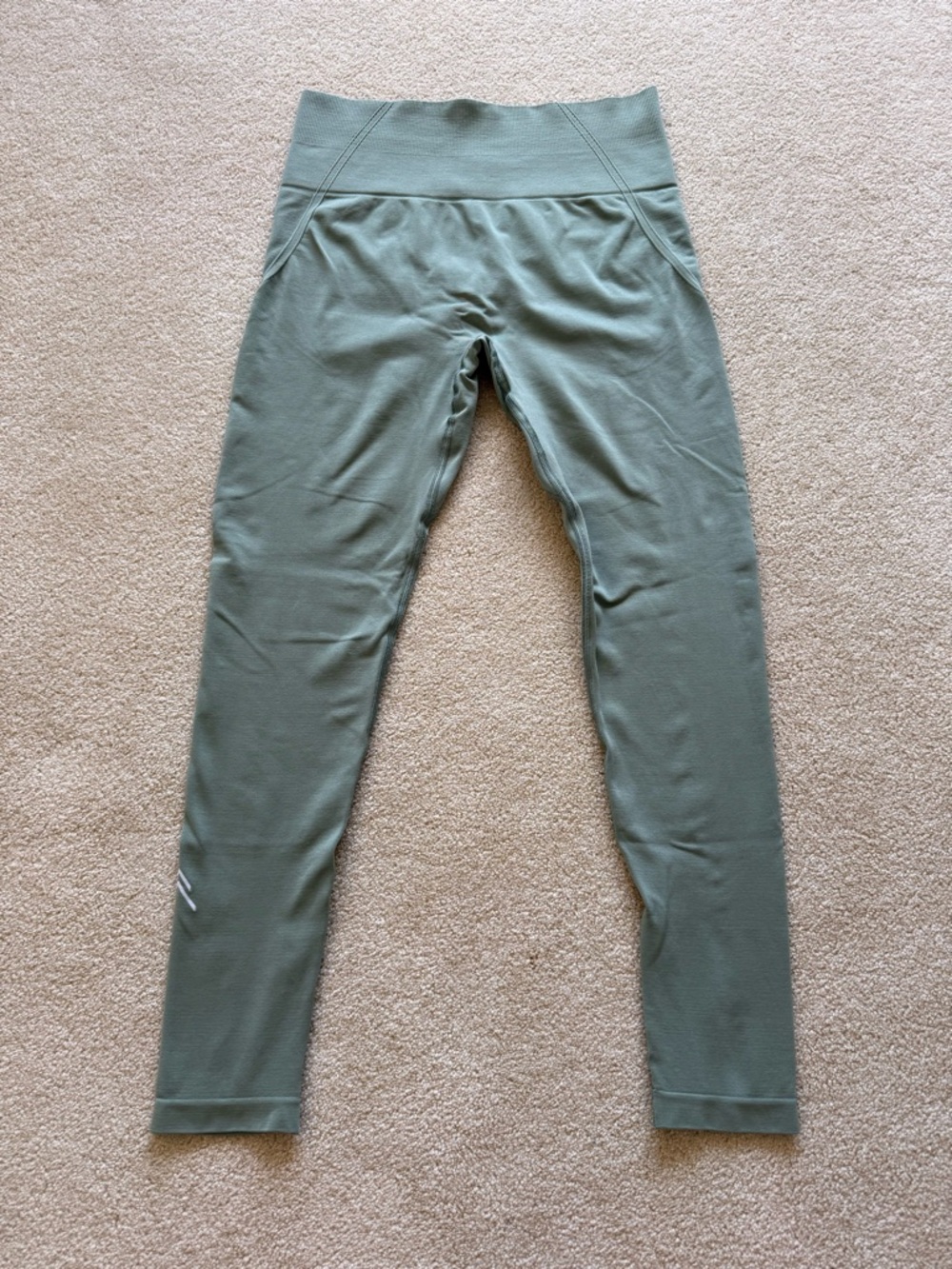 Effortless Seamless Leggings | Sage - M - Short